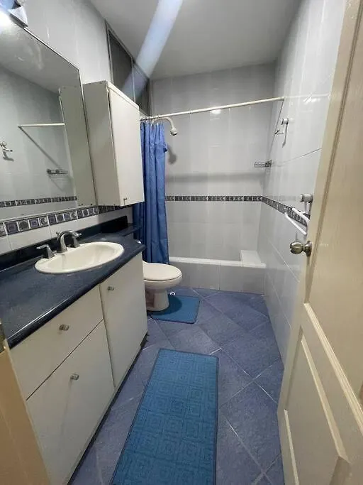 Apartamento Departamento En Kennedy Amplio Para Familia Guayaquil